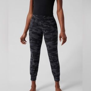 Athleta Salutation Jogger Camo